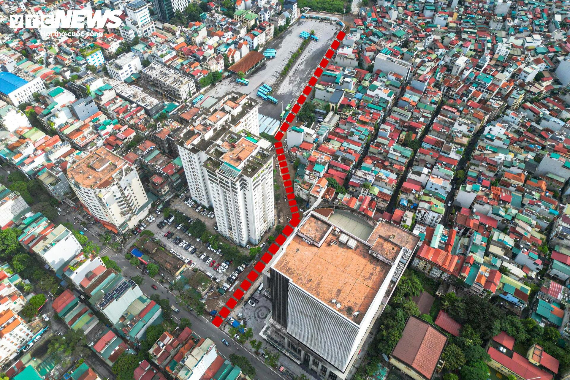 Tuyến đường hơn 83 tỷ lách giữa hai tòa chung cư ở Hà Nội giờ ra sao?- Ảnh 2.