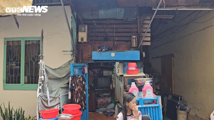 Nhà siêu nhỏ giữa trung tâm đô thị lớn nhất cả nước- Ảnh 1.