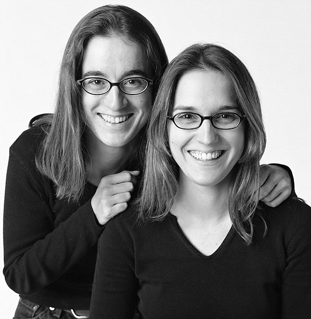 Nhiếp ảnh gia đi tìm 200 người xa lạ giống nhau như sinh đôi để chụp ảnh, kết quả vô cùng chấn động- Ảnh 8.