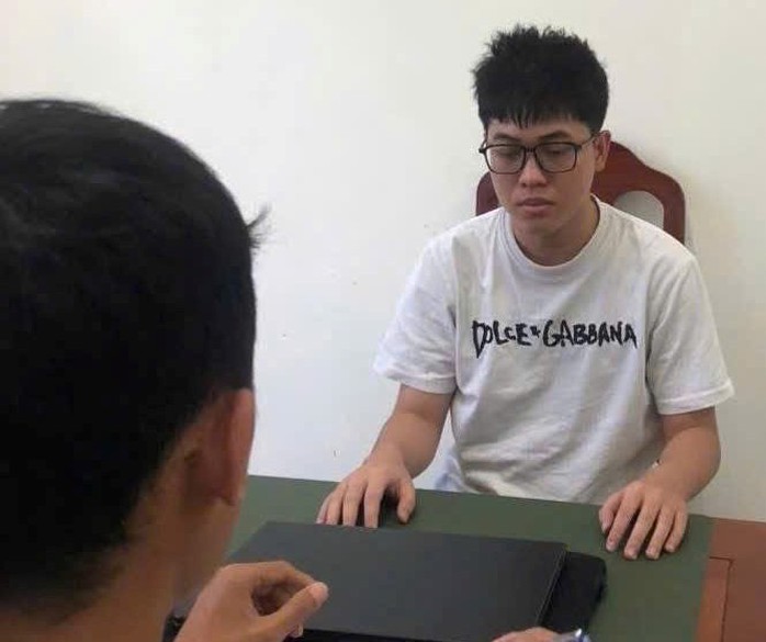 Công an Đà Nẵng bắt khẩn cấp chủ trang “Hay88”- Ảnh 1. Công an Đà Nẵng bắt khẩn cấp chủ trang “Hay88”- Ảnh 1.