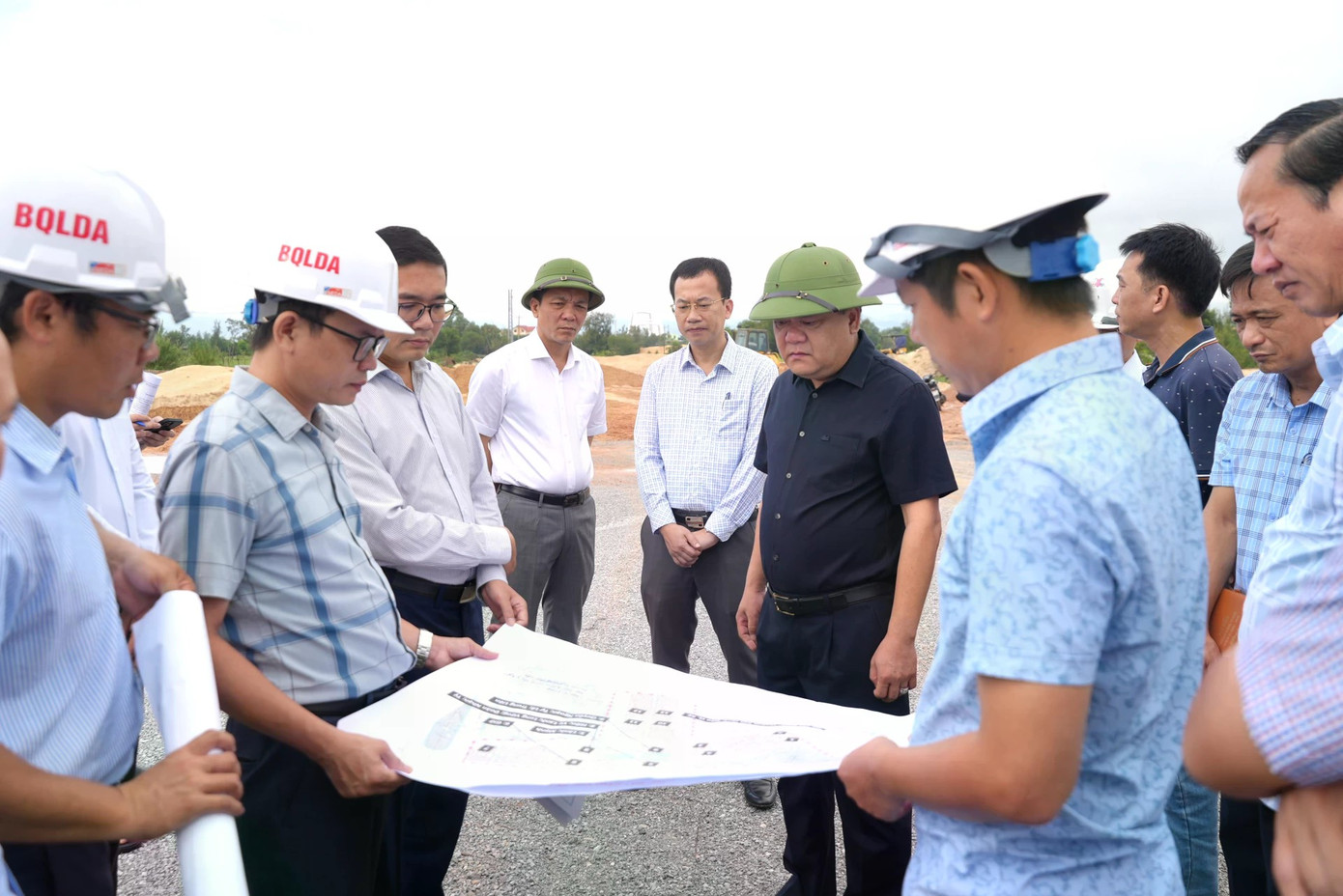 Gần hết năm, Quảng Trị vẫn còn 14 dự án 'giải ngân 0 đồng'- Ảnh 2.