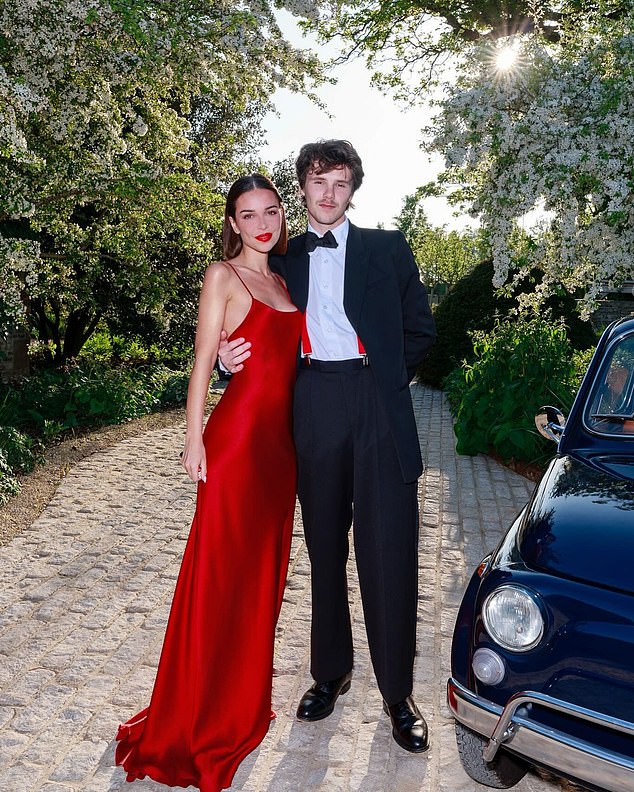 Con trai Beckham bị tước bằng lái xe- Ảnh 2. Con trai Beckham bị tước bằng lái xe- Ảnh 2.