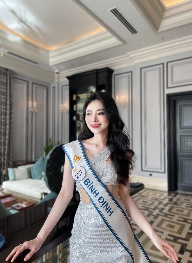 Thí sinh Olympia có màn lột xác đỉnh nhất lịch sử: Sau 10 năm tưởng biến thành người khác, còn thi cả Hoa hậu- Ảnh 4. Thí sinh Olympia có màn lột xác đỉnh nhất lịch sử: Sau 10 năm tưởng biến thành người khác, còn thi cả Hoa hậu- Ảnh 4.