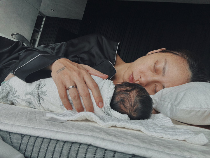 Cuộc sống làm mẹ bỉm sữa ở tuổi 46 của 'đả nữ' Ngô Thanh Vân- Ảnh 1.