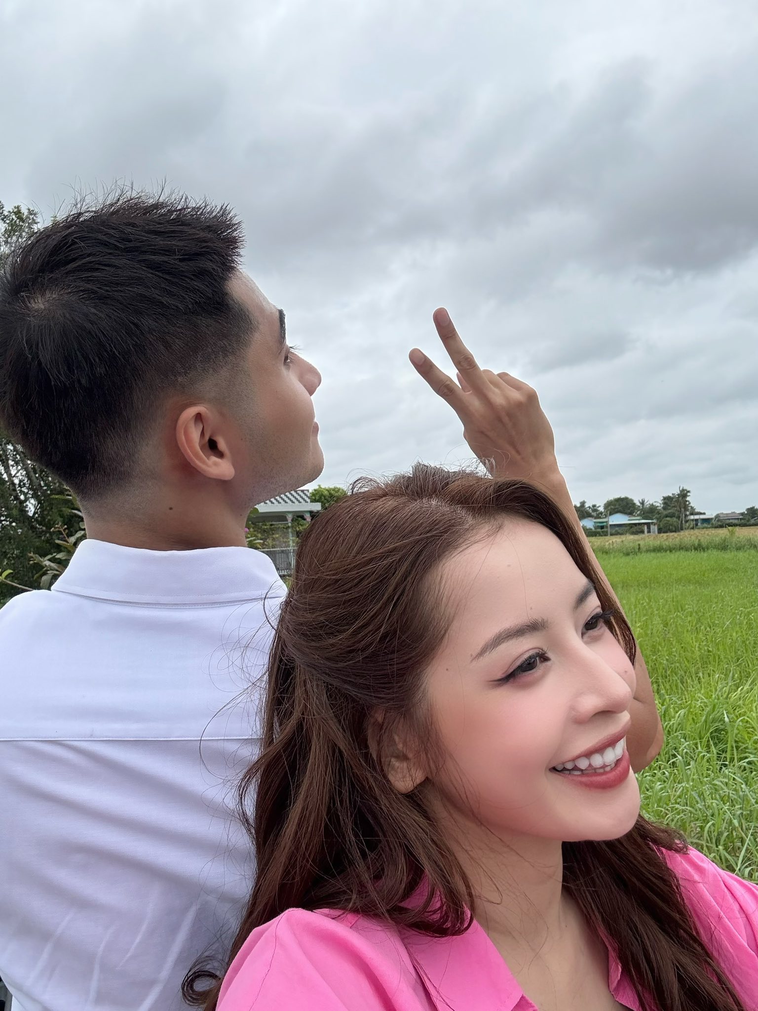 Chi Pu đã có tình mới, là 1 Nam Vương?- Ảnh 1. Chi Pu đã có tình mới, là 1 Nam Vương?- Ảnh 1.