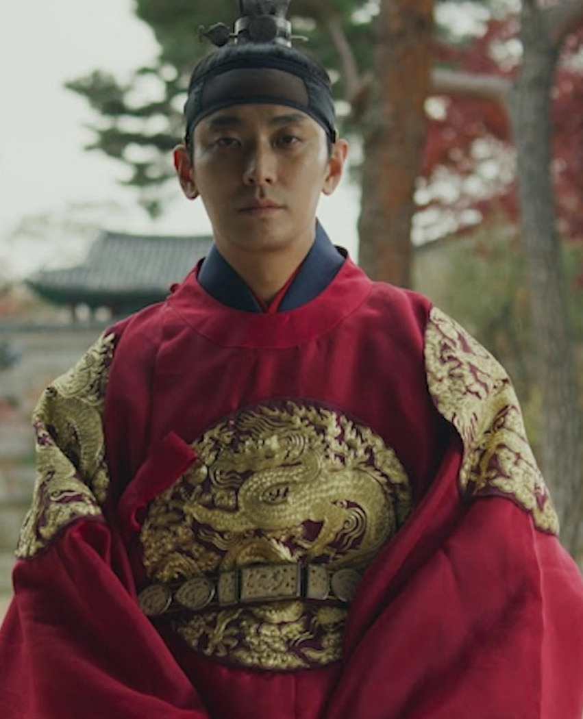 Vạn vật đều thua khi mỹ nam này lên đồ hoàng tộc: Khí chất vương giả ngút ngàn, muốn làm người thường cũng khó- Ảnh 6. Vạn vật đều thua khi mỹ nam này lên đồ hoàng tộc: Khí chất vương giả ngút ngàn, muốn làm người thường cũng khó- Ảnh 6.