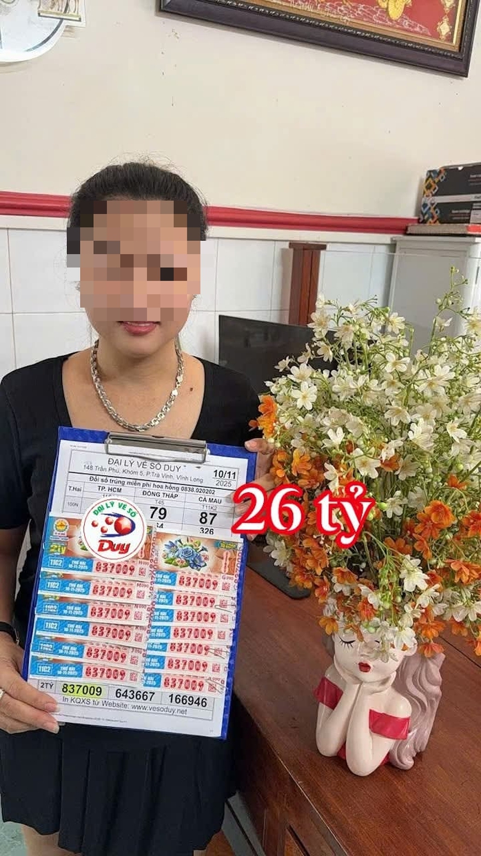 Xổ số miền Nam: Trúng đặc biệt 10 tỉ đồng, người phụ nữ gọi đại lý đến đổi thưởng trong đêm- Ảnh 3. Xổ số miền Nam: Trúng đặc biệt 10 tỉ đồng, người phụ nữ gọi đại lý đến đổi thưởng trong đêm- Ảnh 3.