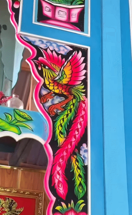 Nhà gỗ miền Tây: Vì sao phải xanh ngắt, hoa văn rực rỡ mới ra đúng chất Nhà gỗ miền Tây: Vì sao phải xanh ngắt, hoa văn rực rỡ mới ra đúng chất