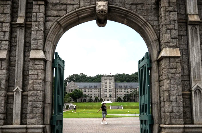 Gian lận AI bùng phát, 3 đại học danh giá nhất Hàn Quốc xử lý ra sao?- Ảnh 2.