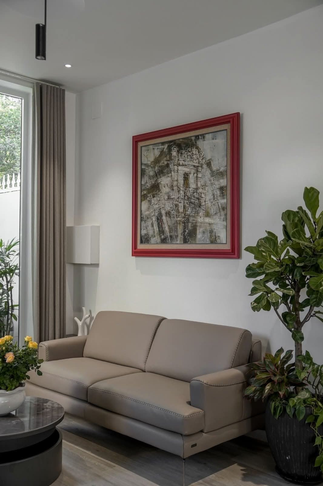 Nhà 3 tầng như villa nơi nghỉ dưỡng giữa phố- Ảnh 3.