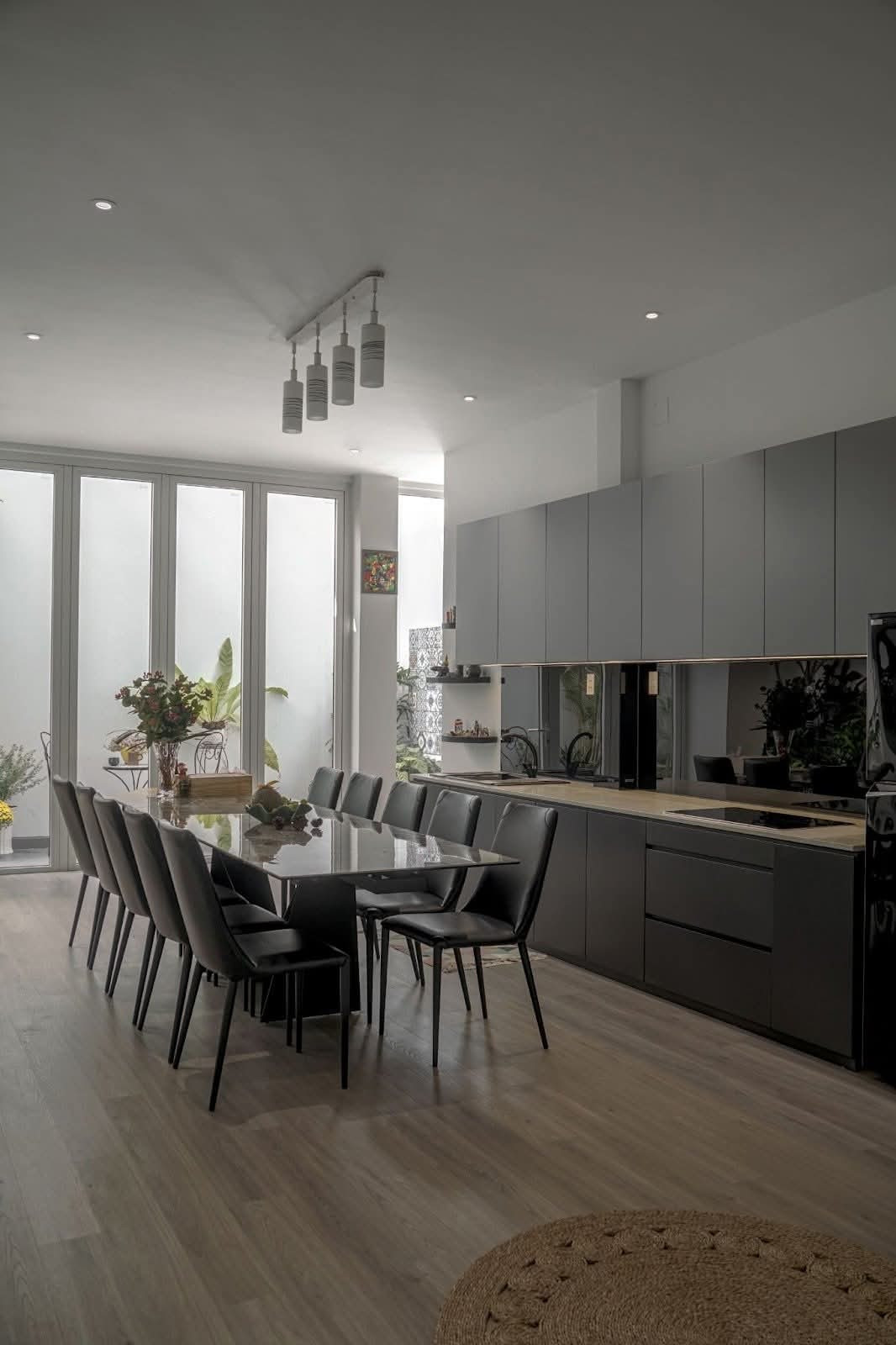 Nhà 3 tầng như villa nghỉ dưỡng giữa phố- Ảnh 6.