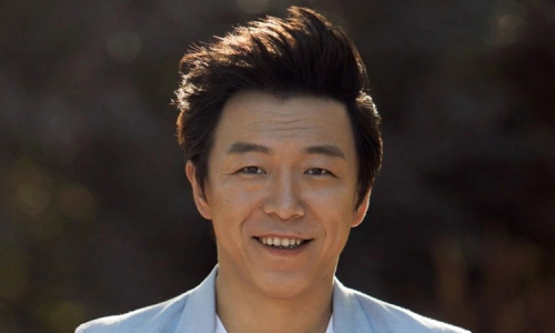 Sao nam xấu đến mức không thẩm mỹ viện nào dám sửa: Giờ trở thành "ông hoàng 33 nghìn tỷ", EQ thuộc hàng cao nhất nhì showbiz- Ảnh 4.