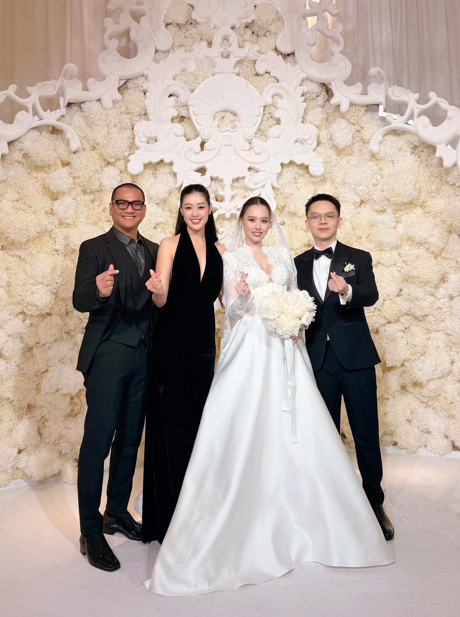 Đám cưới Á hậu Tâm Như và chồng doanh nhân: Cô dâu khóc nức nở, Khánh Vân, Ngọc Châu và dàn sao Việt đổ bộ- Ảnh 4. Đám cưới Á hậu Tâm Như và chồng doanh nhân: Cô dâu khóc nức nở, Khánh Vân, Ngọc Châu và dàn sao Việt đổ bộ- Ảnh 4.