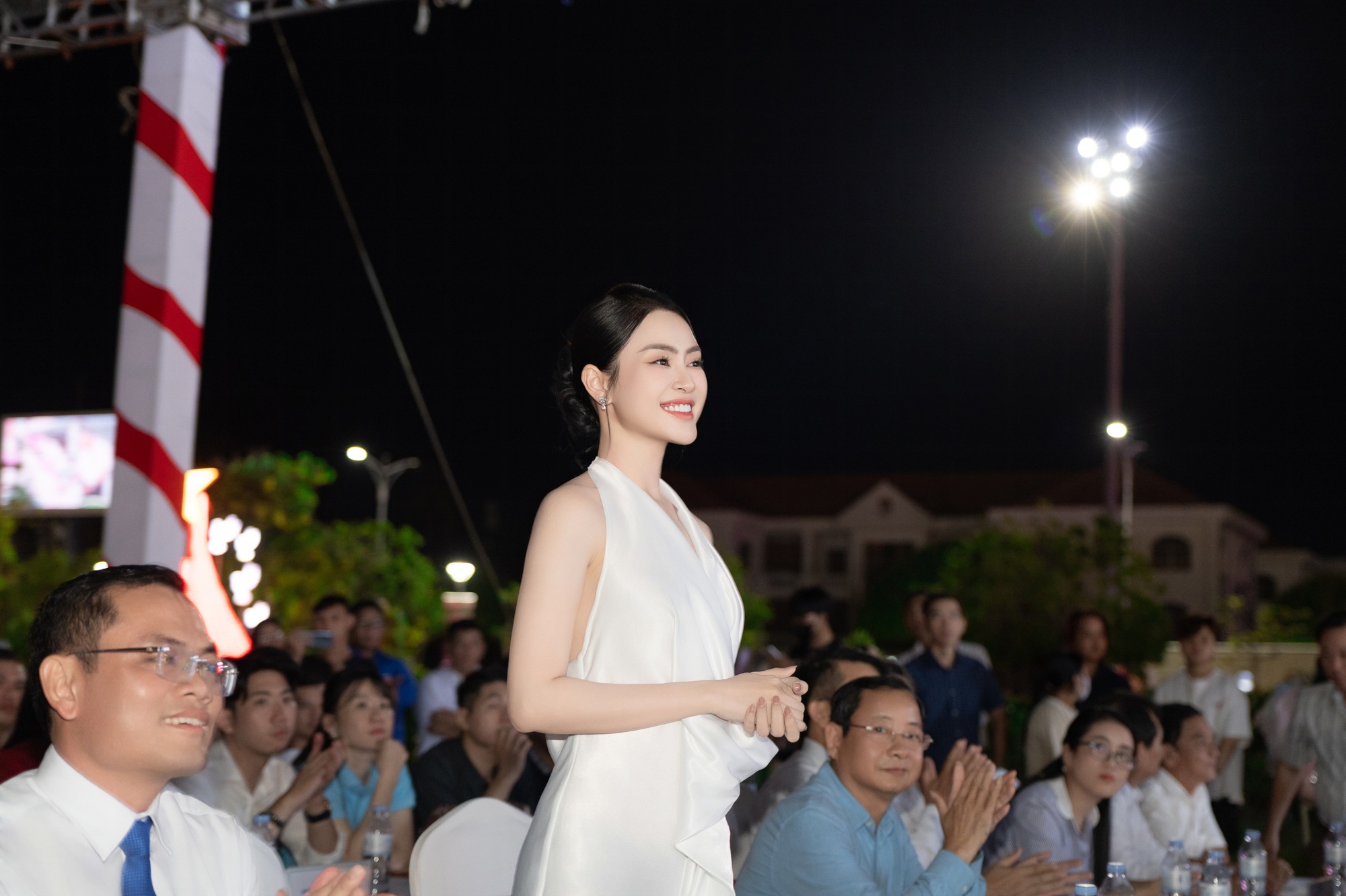 Hoa hậu Lý Kim Thảo đảm nhận vai trò mới tại sự kiện hút 6.000 người tham gia- Ảnh 2. Hoa hậu Lý Kim Thảo đảm nhận vai trò mới tại sự kiện hút 6.000 người tham gia- Ảnh 2.