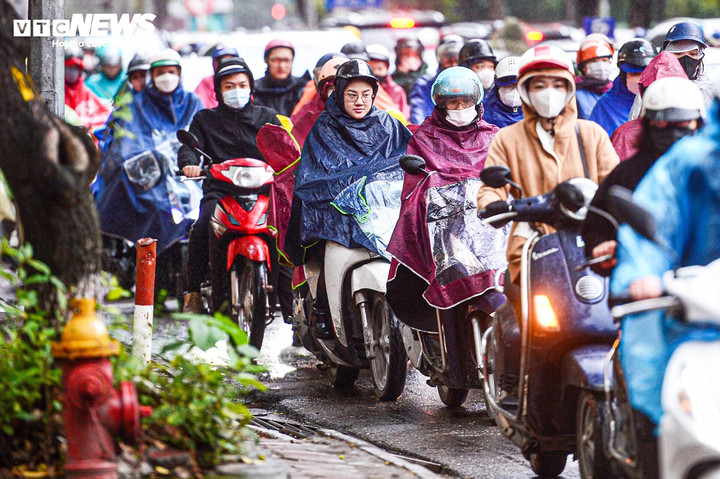 Tin không khí lạnh mạnh mới nhất: Miền Bắc mưa rét, nơi rét hại dưới 8°C- Ảnh 1.