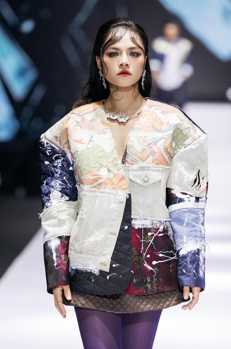 Nữ NSƯT 80 tuổi xuất hiện đầy khí chất, chiếm trọn spotlight trên sàn diễn thời trang- Ảnh 3. Nữ NSƯT 80 tuổi xuất hiện đầy khí chất, chiếm trọn spotlight trên sàn diễn thời trang- Ảnh 3.