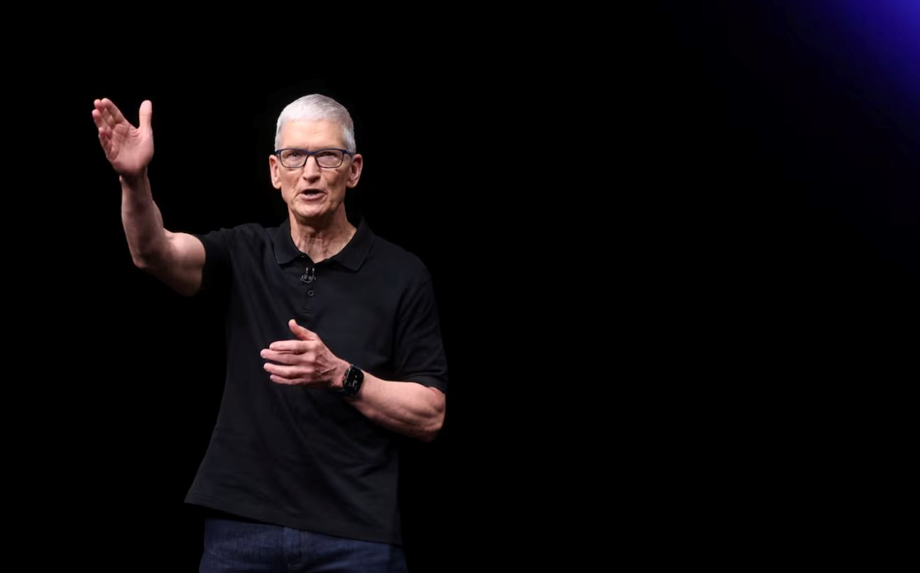 Apple đang tìm người kế nhiệm cho Tim Cook: Đế chế 4.000 tỷ USD sẽ nằm dưới chướng CEO mới nào?- Ảnh 2.