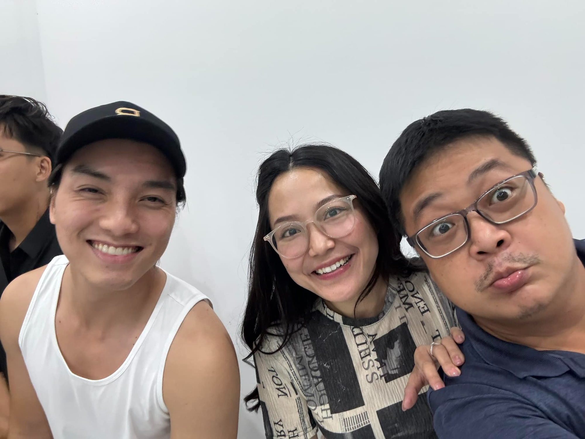 Phía sau những cú biến mất khỏi showbiz Việt của hội “hồng nhan bạc tỷ”- Ảnh 13. Phía sau những cú biến mất khỏi showbiz Việt của hội “hồng nhan bạc tỷ”- Ảnh 13.