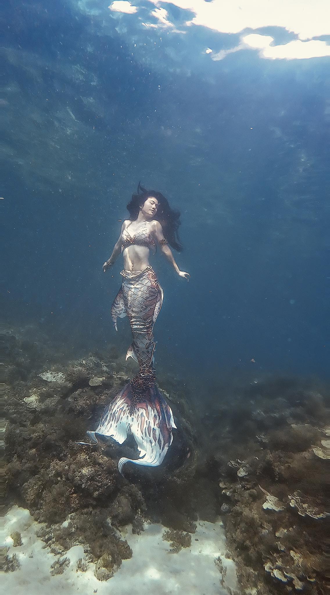 Phía sau những cú biến mất khỏi showbiz Việt của hội “hồng nhan bạc tỷ”- Ảnh 8. Phía sau những cú biến mất khỏi showbiz Việt của hội “hồng nhan bạc tỷ”- Ảnh 8.