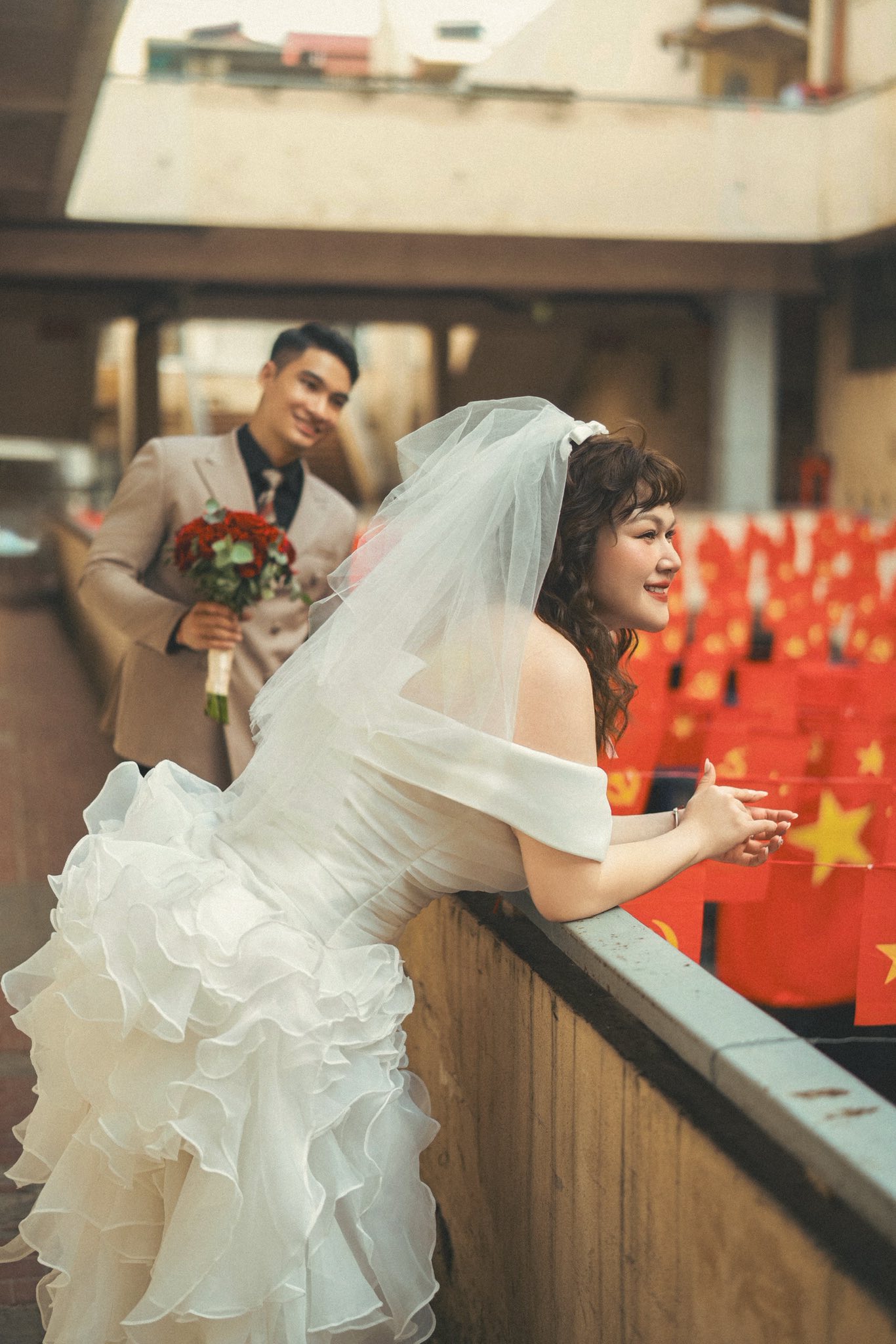 “Diễn viên trăm ký” Thủy Tiên kết hôn: Danh tính chồng điển trai gây chú ý- Ảnh 14. “Diễn viên trăm ký” Thủy Tiên kết hôn: Danh tính chồng điển trai gây chú ý- Ảnh 14.