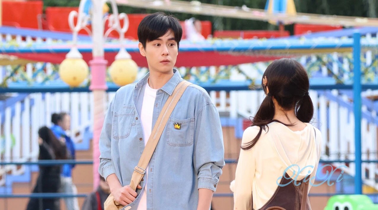 Màn cầu hôn đang viral khắp Trung Quốc: Nhà trai là nam thần học đường cao 1m90, nhà gái ngoan xinh yêu nhất trên đời- Ảnh 4. Màn cầu hôn đang viral khắp Trung Quốc: Nhà trai là nam thần học đường cao 1m90, nhà gái ngoan xinh yêu nhất trên đời- Ảnh 4.