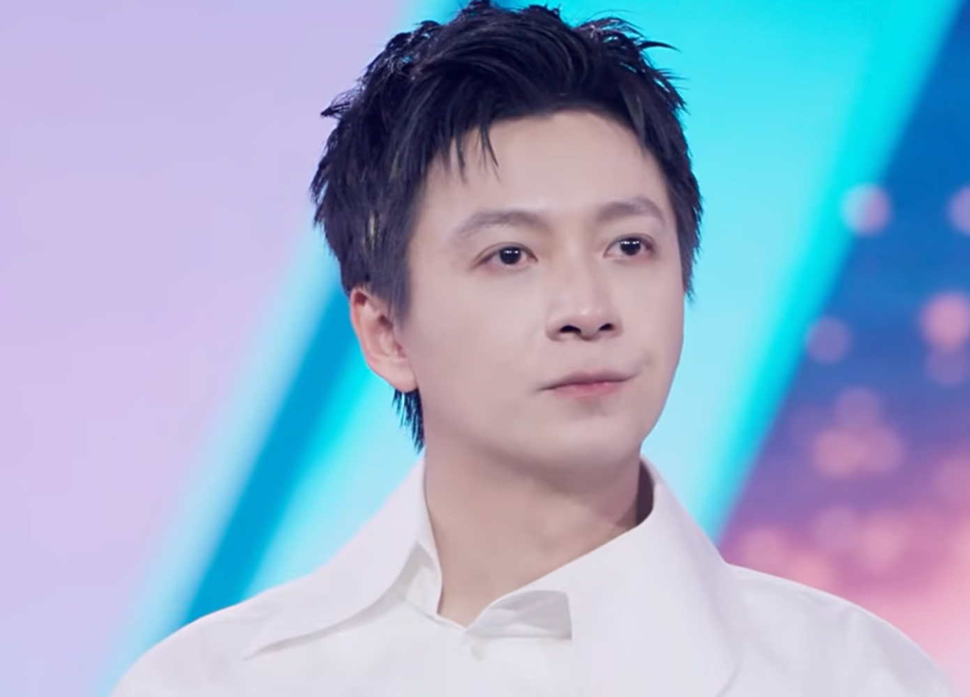 Sân khấu khiến Trấn Thành và dàn anh trai khóc đỏ mắt- Ảnh 3.