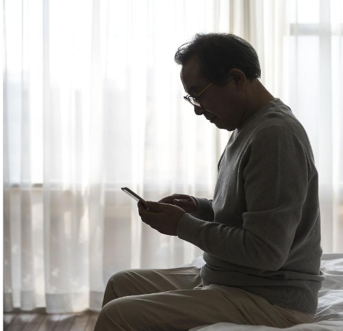 U65 đi họp lớp, tôi vô tình tiết lộ lương hưu 22 triệu đồng/tháng, bạn học tranh cãi 7 ngày đêm: "Tôi không cần chứng minh với ai"- Ảnh 1. U65 đi họp lớp, tôi vô tình tiết lộ lương hưu 22 triệu đồng/tháng, bạn học tranh cãi 7 ngày đêm: "Tôi không cần chứng minh với ai"- Ảnh 1.