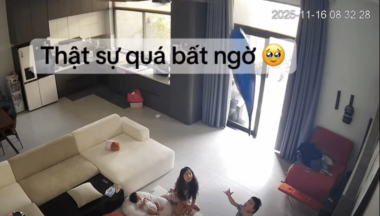 Hơn 4 triệu người thót tim trước giây phút nguy hiểm được hai em nhỏ xử lý nhanh gọn trong tích tắc- Ảnh 1.