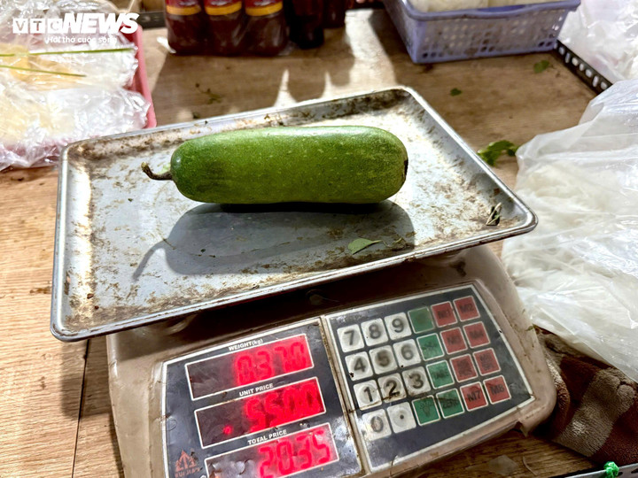 Rau dưa đắt 'khét lẹt', hơn cả thịt cá- Ảnh 5.