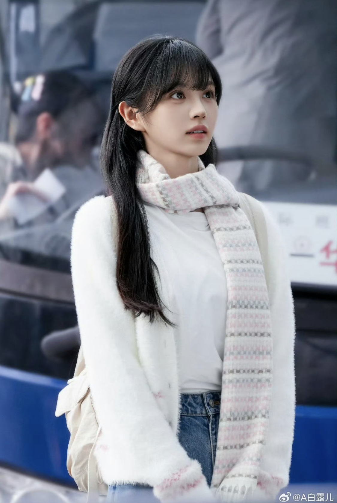 Màn cầu hôn đang viral khắp Trung Quốc: Nhà trai là nam thần học đường cao 1m90, nhà gái ngoan xinh yêu nhất trên đời- Ảnh 3. Màn cầu hôn đang viral khắp Trung Quốc: Nhà trai là nam thần học đường cao 1m90, nhà gái ngoan xinh yêu nhất trên đời- Ảnh 3.