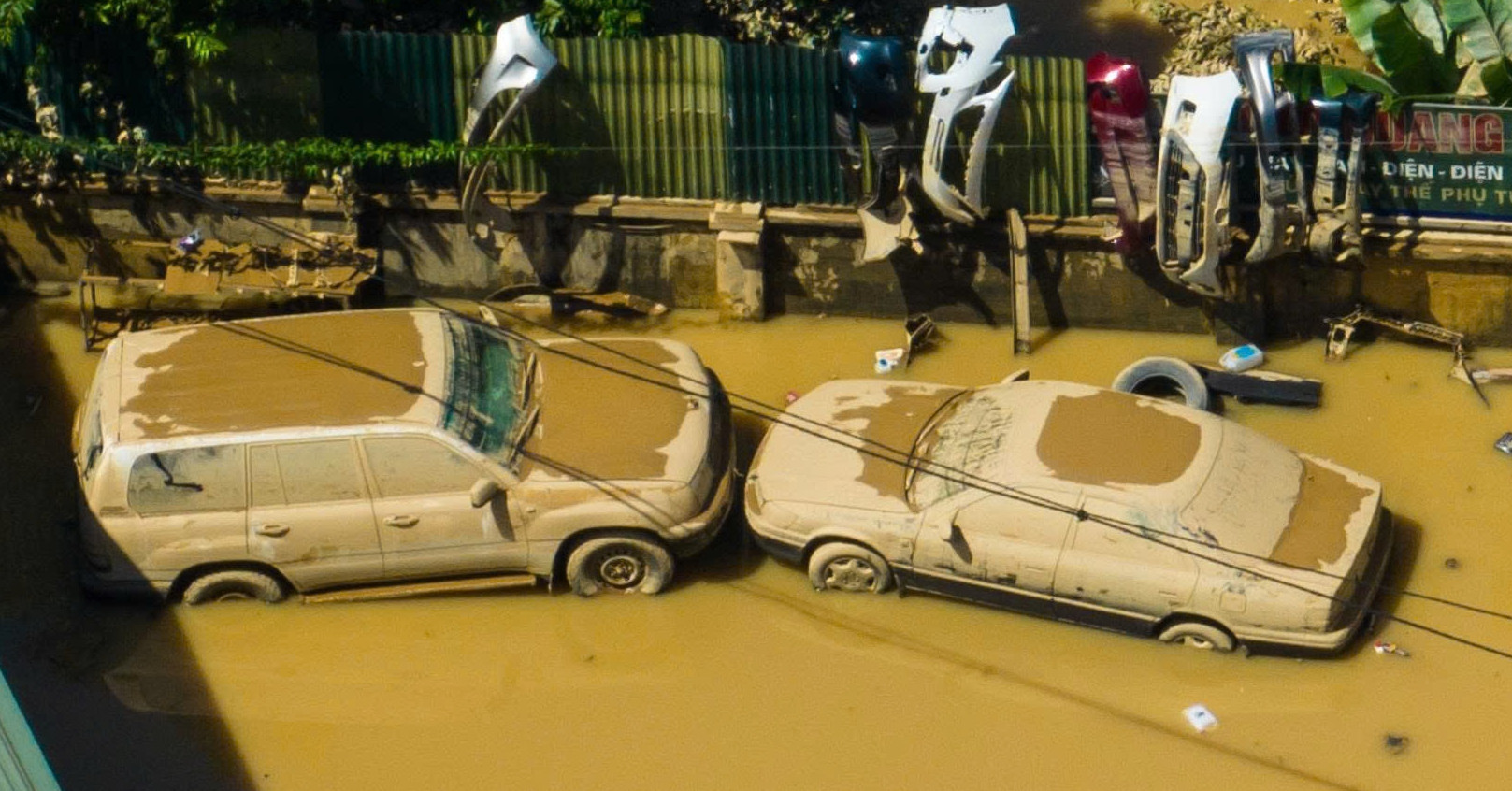 Đây là những sai lầm của phần lớn chủ xe khiến chiếc xe nhanh hỏng sau mùa mưa bão- Ảnh 1. Đây là những sai lầm của phần lớn chủ xe khiến chiếc xe nhanh hỏng sau mùa mưa bão- Ảnh 1.