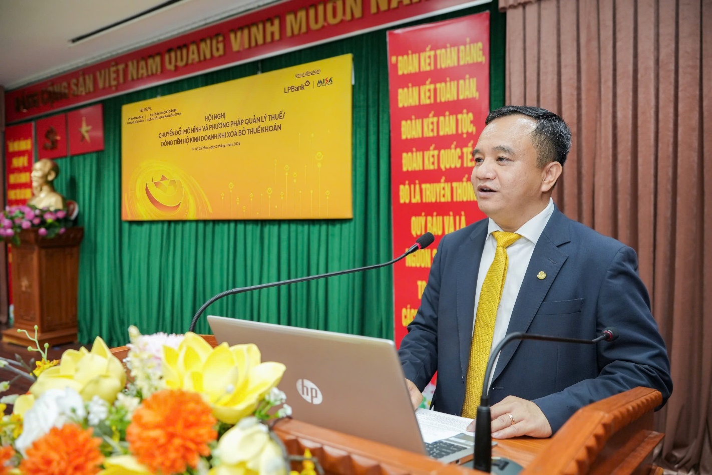 Xóa thuế khoán: LPBank mở gói giải pháp giúp hộ kinh doanh chuyển đổi dễ dàng.- Ảnh 2. Xóa thuế khoán: LPBank mở gói giải pháp giúp hộ kinh doanh chuyển đổi dễ dàng.- Ảnh 2.