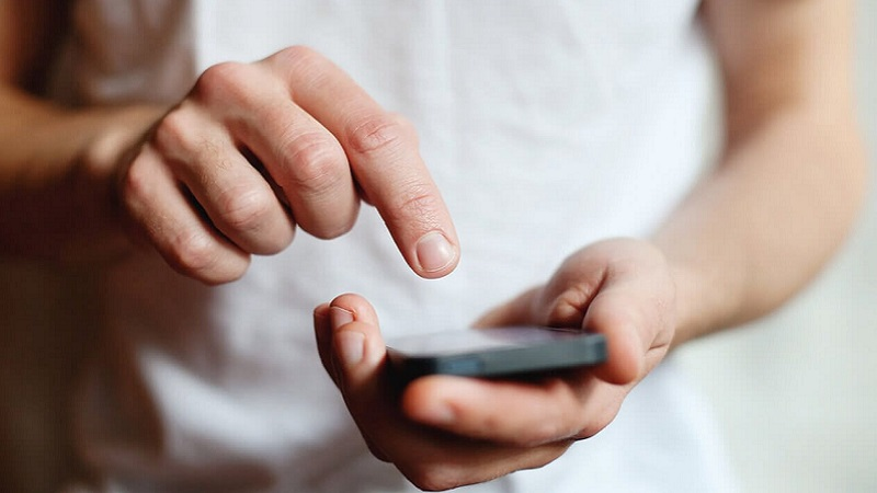 Thường xuyên nhận 3 thông báo sau, điện thoại của bạn có thể đã bị theo dõi trong thời gian dài- Ảnh 2.