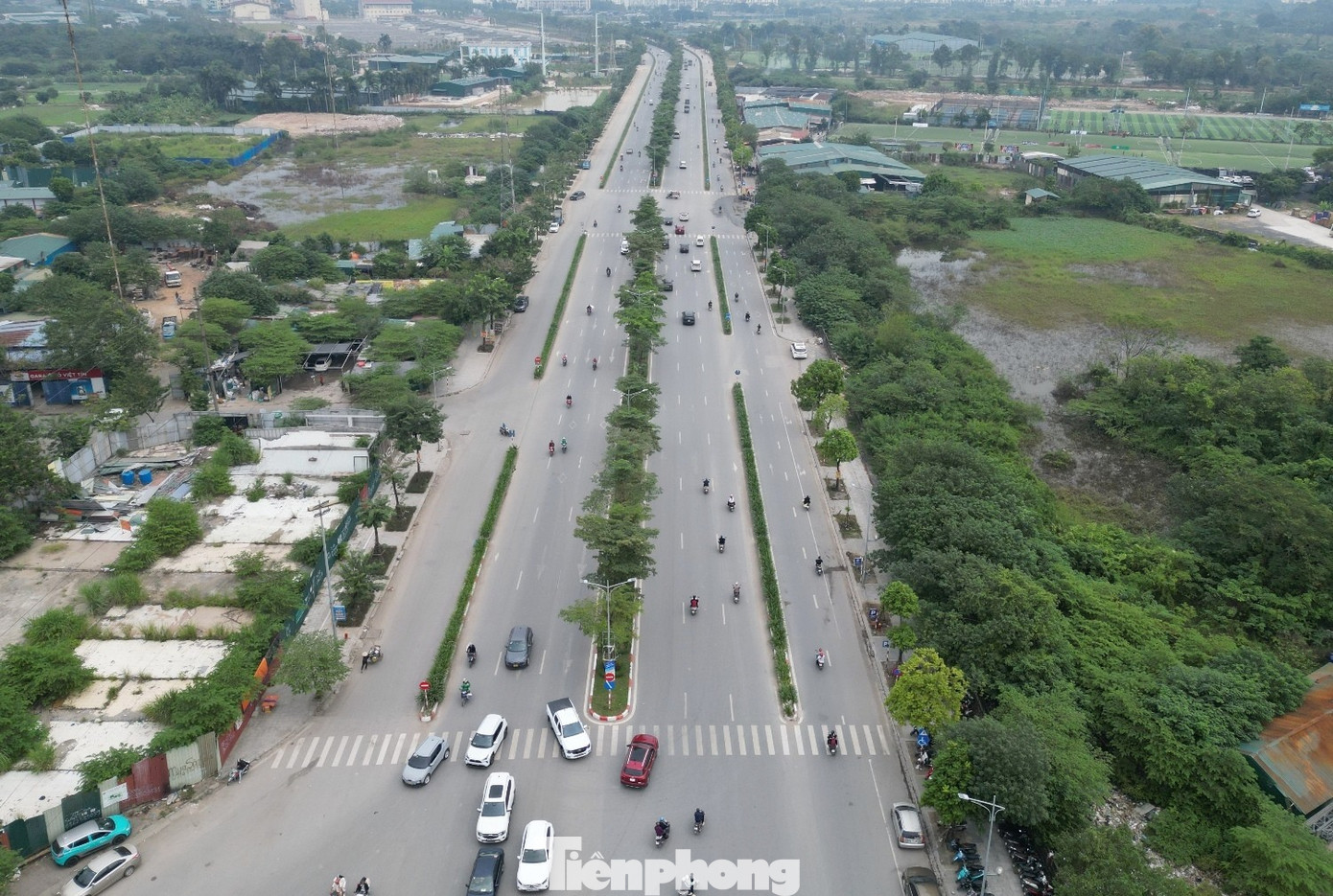 Nút giao ‘dị dạng’ ở Hà Nội lại vỡ tiến độ mặt bằng, giao thông ùn tắc- Ảnh 2.