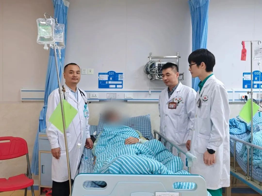 Người đàn ông 37 tuổi ngã quỵ khi đang làm việc: Bác sĩ thở dài Người đàn ông 37 tuổi ngã quỵ khi đang làm việc: Bác sĩ thở dài