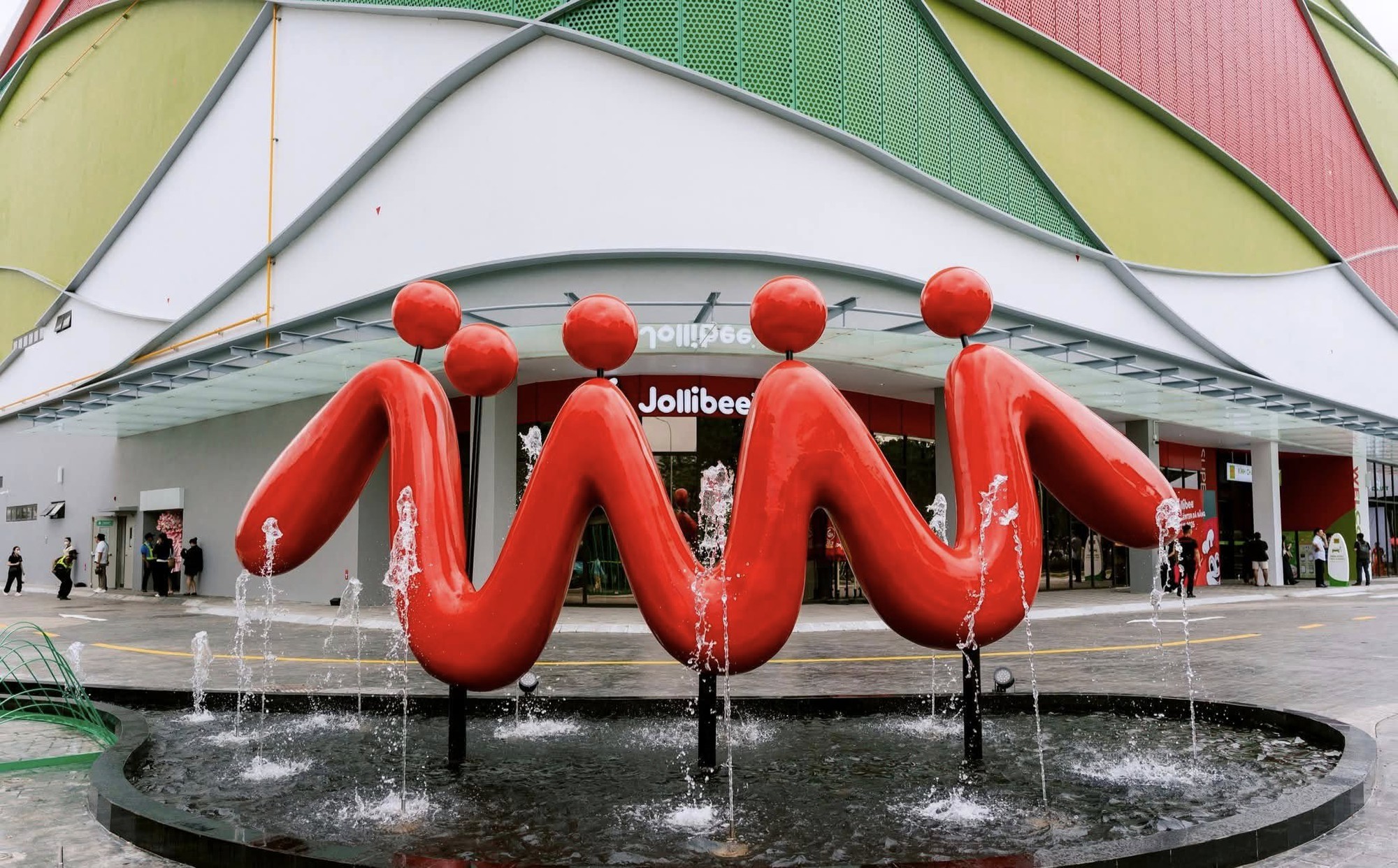 Trung tâm thương mại 20 triệu USD chính thức có mặt tại thành phố đáng sống nhất Việt Nam- Ảnh 3.