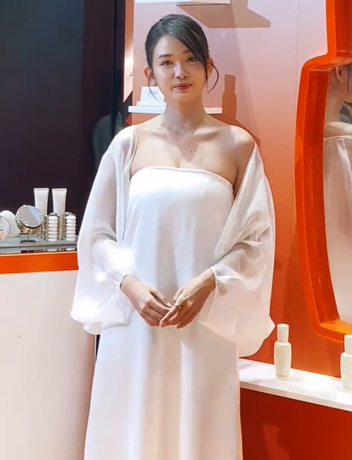 7 gương mặt không app 7 gương mặt không app