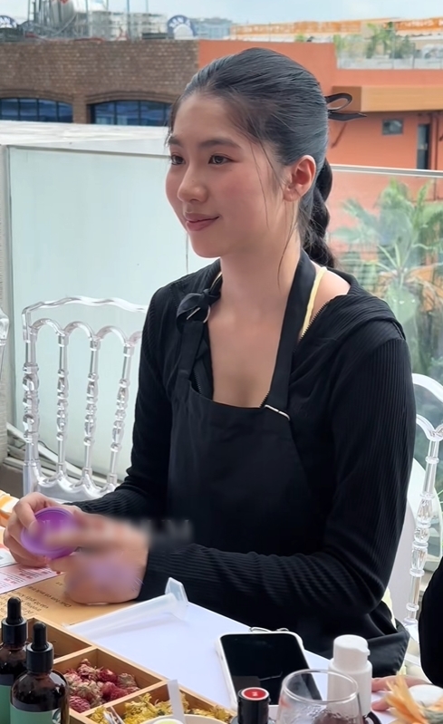 7 gương mặt không app 7 gương mặt không app