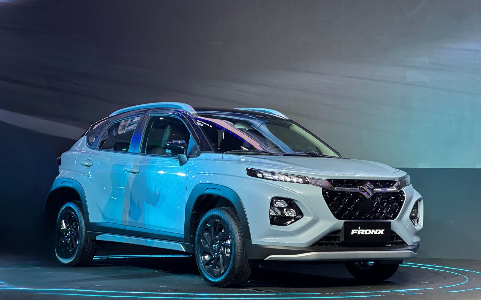 Suzuki Fronx mới ra mắt đã giảm tới 45 triệu đồng tại đại lý: Giá thực tế từ 505 triệu, ‘phả hơi nóng’ lên Raize, Sonet- Ảnh 2. Suzuki Fronx mới ra mắt đã giảm tới 45 triệu đồng tại đại lý: Giá thực tế từ 505 triệu, ‘phả hơi nóng’ lên Raize, Sonet- Ảnh 2.