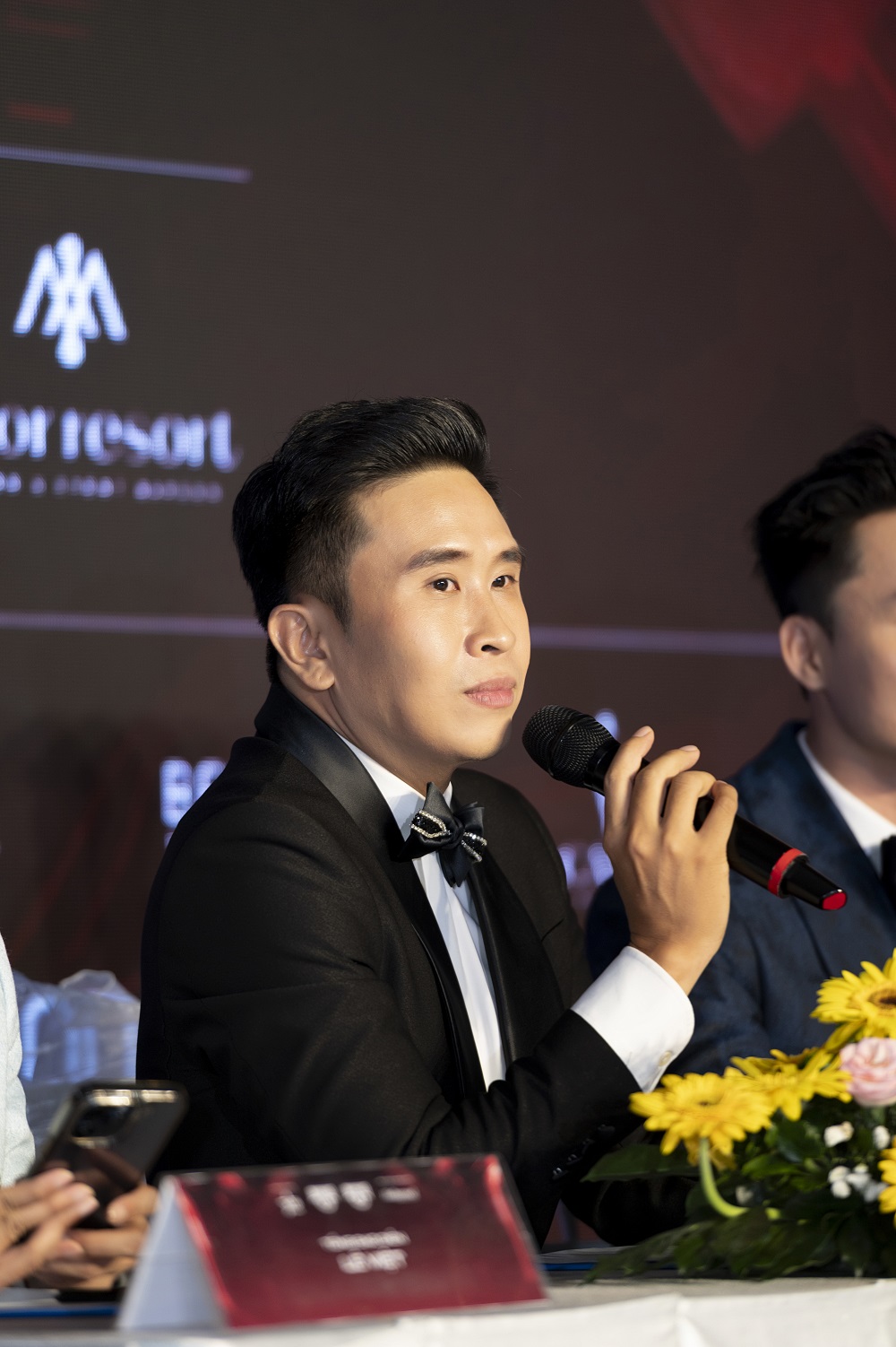 Cựu tiếp viên hàng không đoạt á vương 4 Manhunt International 2025: “Cát xê của tôi là 2.000 đô”- Ảnh 3.