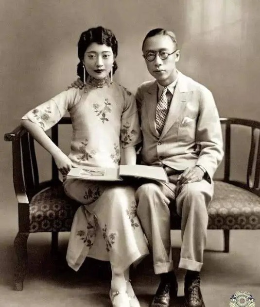 Loạt ảnh hiếm gia đình Phổ Nghi: Mẹ ruột chỉ còn vài khoảnh khắc, người ông nhớ suốt đời lại gây bất ngờ- Ảnh 6. Loạt ảnh hiếm gia đình Phổ Nghi: Mẹ ruột chỉ còn vài khoảnh khắc, người ông nhớ suốt đời lại gây bất ngờ- Ảnh 6.