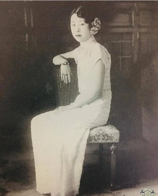 Loạt ảnh hiếm gia đình Phổ Nghi: Mẹ ruột chỉ còn vài khoảnh khắc, người ông nhớ suốt đời lại gây bất ngờ- Ảnh 8. Loạt ảnh hiếm gia đình Phổ Nghi: Mẹ ruột chỉ còn vài khoảnh khắc, người ông nhớ suốt đời lại gây bất ngờ- Ảnh 8.