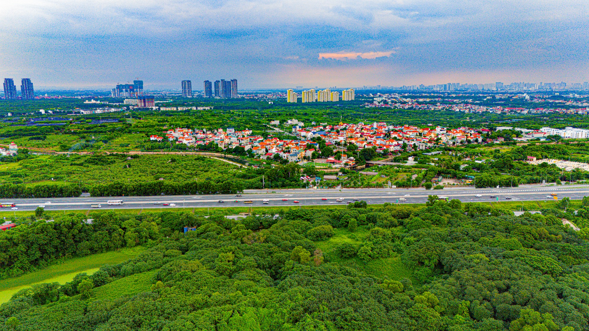 Quá nhanh: Siêu dự án đại lộ 338.000 tỷ đồng vẽ nên 