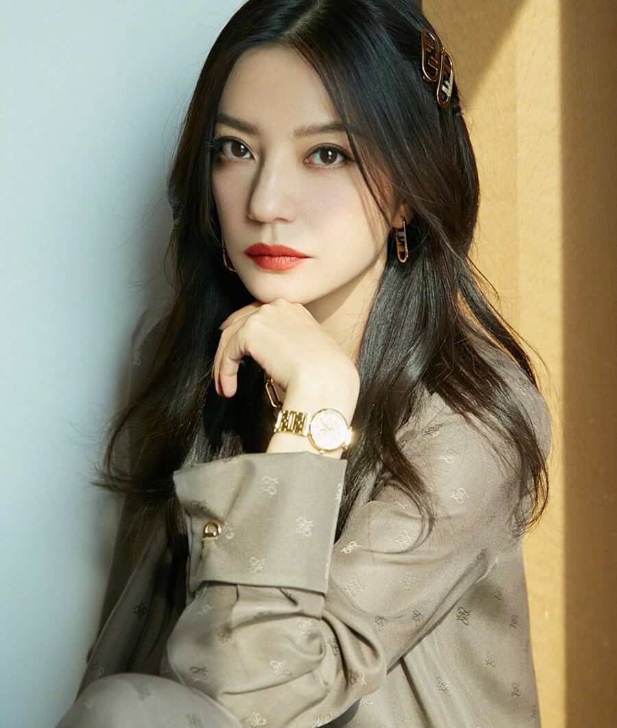 Sự thật “tâm sinh tướng” của Triệu Vy- Ảnh 6.