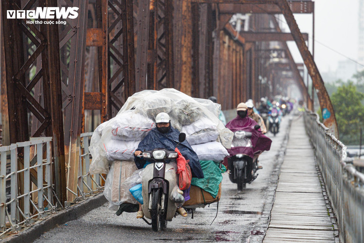 Mưa rét bao trùm miền Bắc, có nơi dưới 5°C- Ảnh 1.