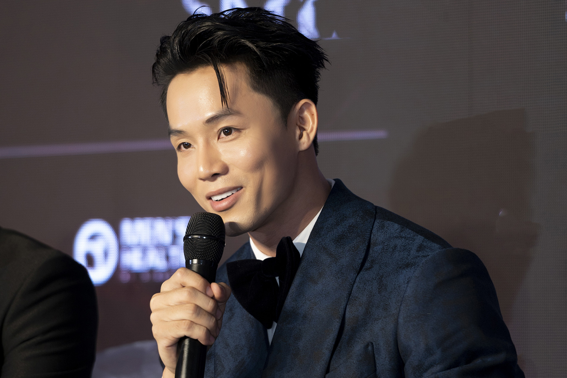 Cựu tiếp viên hàng không đoạt á vương 4 Manhunt International 2025: “Cát xê của tôi là 2.000 đô”- Ảnh 2.