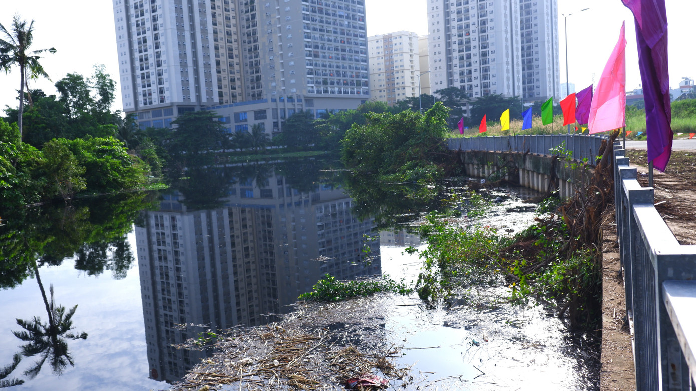 Khởi công toàn bộ dự án cải tạo rạch ô nhiễm bậc nhất TPHCM- Ảnh 2.