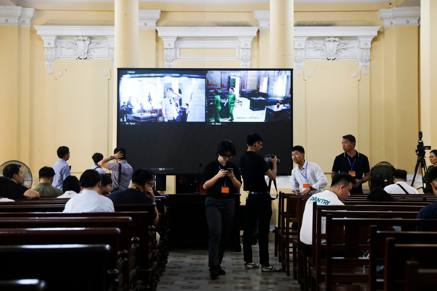 Hình ảnh Quang Linh Vlog, Hằng Du mục trong phòng xét xử- Ảnh 12.