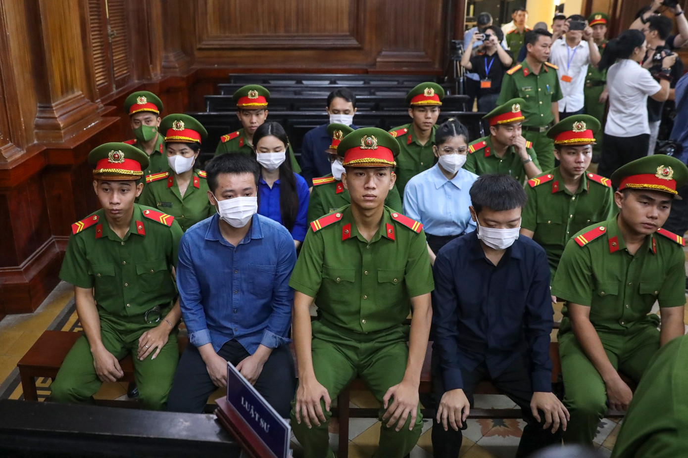 Hình ảnh Quang Linh Vlog, Hằng Du mục trong phòng xét xử- Ảnh 8.