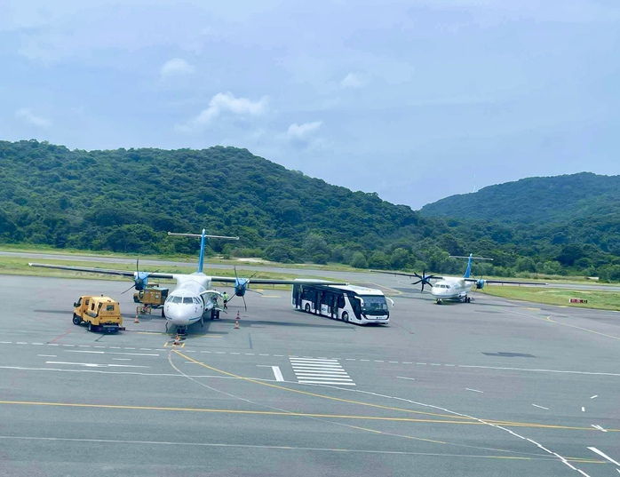 Vietjet Air khôi phục đường bay thẳng Côn Đảo từ Hà Nội và TP HCM - Ảnh 1. Vietjet Air khôi phục đường bay thẳng Côn Đảo từ Hà Nội và TP HCM - Ảnh 1.